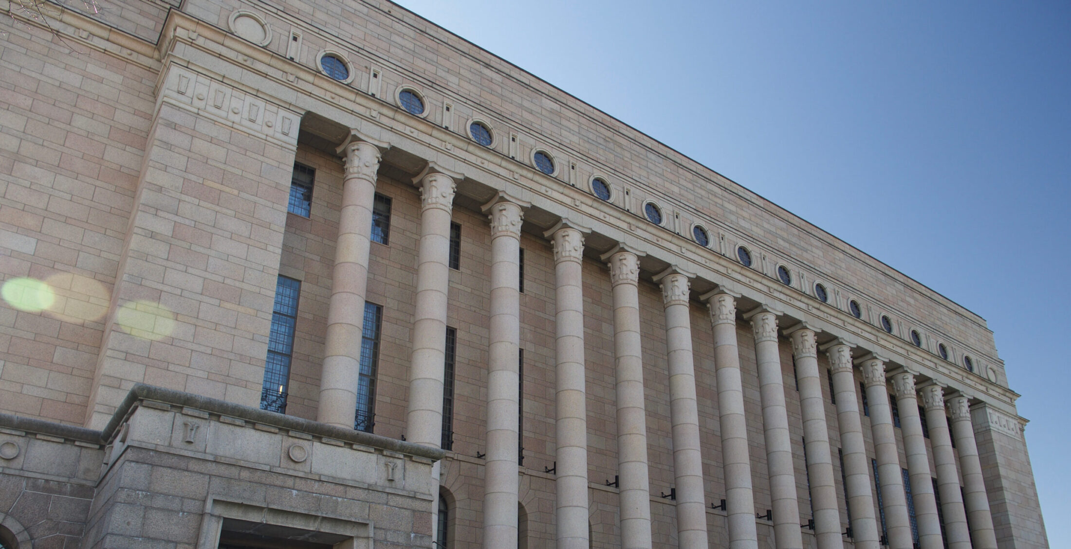 Suomen eduskuntatalo